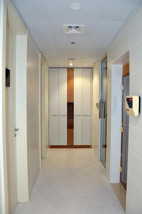 The Lodge Suites Manama Dış mekan fotoğraf