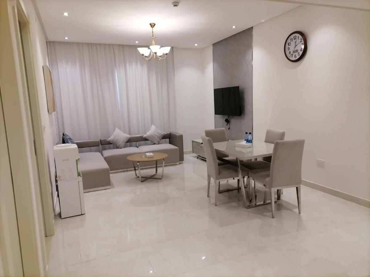 The Lodge Suites Manama Dış mekan fotoğraf